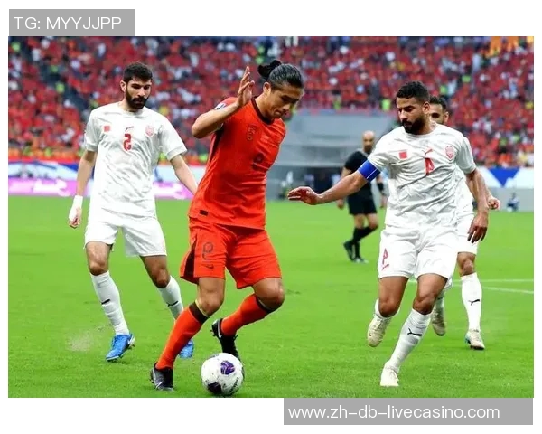 中国足球球星的崛起与挑战：从青训到国际赛场的奋斗历程与未来展望