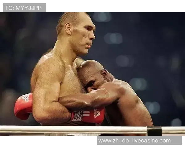 瓦鲁耶夫与刘易斯精彩对决视频回顾分析及赛后点评